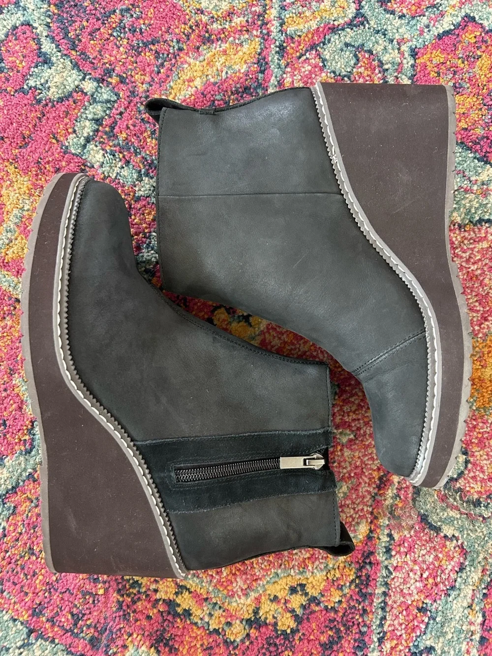 TOMS | Women’s Black Raven Wedge Water Resistant Ankle Boots Brown Platform 7.5